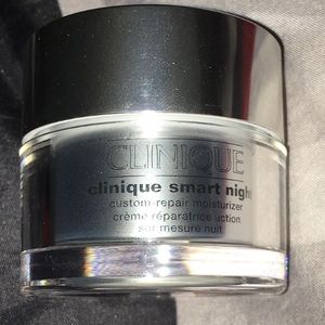 Clinique Smart Night custom Moisturizer